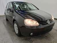 Pogled sprijeda desno