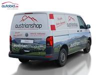 Pogled od pozadi desno