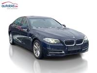 Pogled sprijeda desno