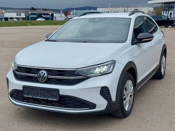 Vista anteriore sinistra