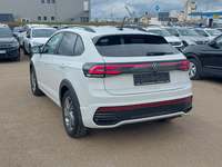 Pogled od pozadi levo