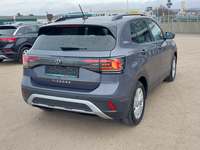 Pogled od pozadi desno