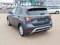 Pogled od pozadi levo