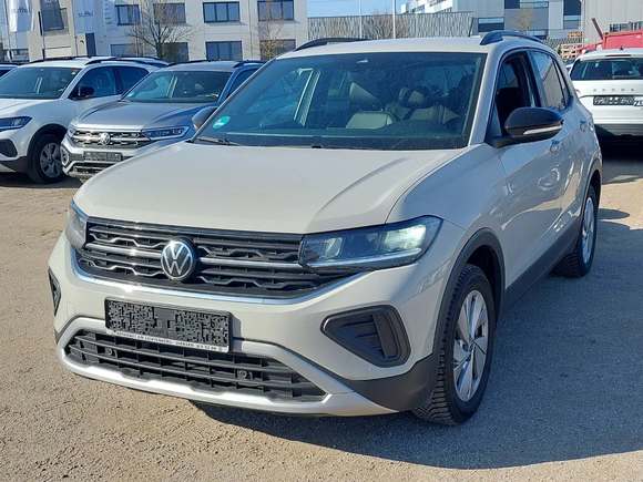 Pogled od napred levo