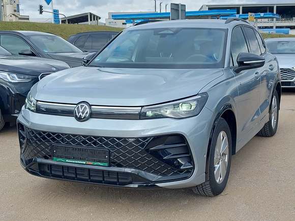 Vista anteriore sinistra