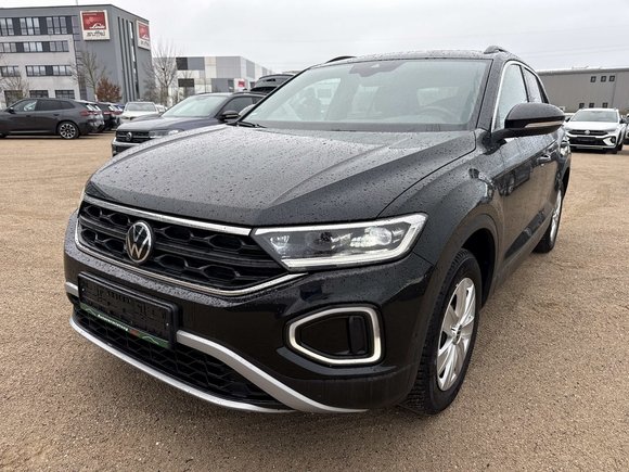 Pogled od napred levo