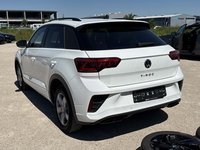 Pogled od pozadi levo