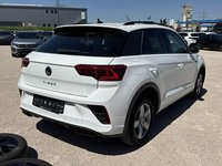 Pogled od pozadi desno