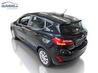 Vaade tagant vasakult