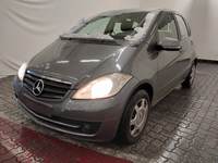 Pogled od napred levo