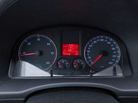 Pogled na kombinovani instrument