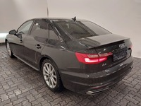 Vaade tagant vasakult