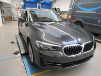 Pogled desno spredaj