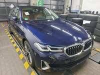 Pogled desno spredaj