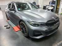 Pogled desno spredaj