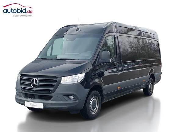 Pogled od napred levo