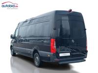 Pogled od pozadi levo