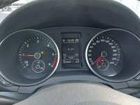 Pogled na kombinovani instrument