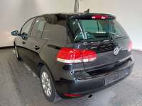 Pogled od pozadi levo