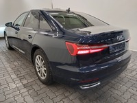 Pogled od pozadi levo