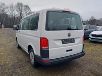 Pogled od pozadi levo