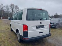 Pogled od pozadi levo