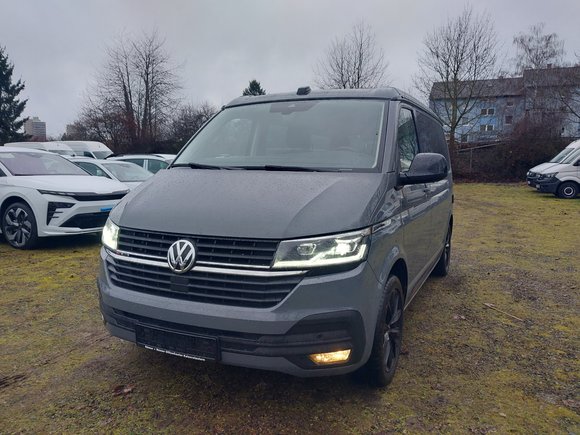 Pogled od napred levo