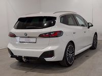 Pogled od pozadi desno