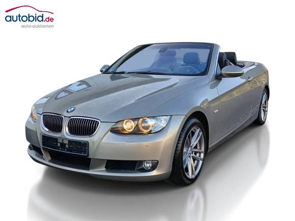 Pogled od napred levo