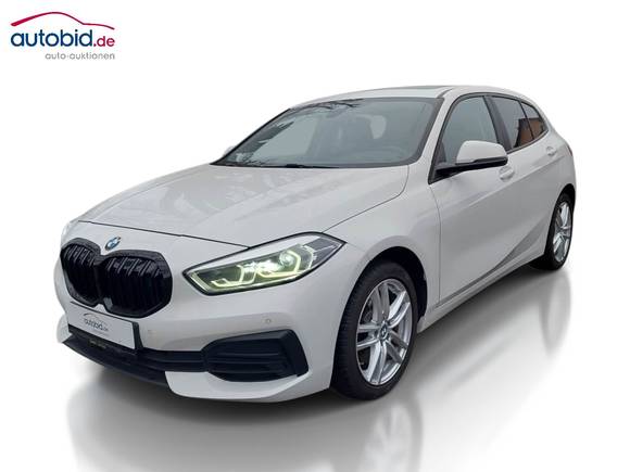 Pogled od napred levo