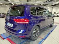 Pogled od pozadi desno