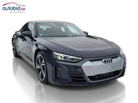 Pogled sprijeda desno