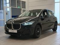 Pogled sprijeda lijevo