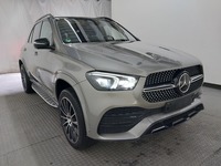 Pogled desno spredaj