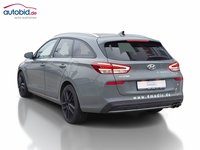 Vista traseira esquerda