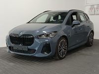 Pogled od napred levo