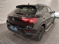 Pogled od pozadi desno