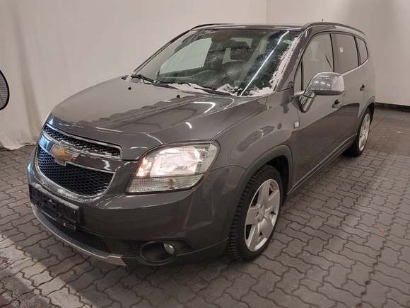 Pogled od napred levo