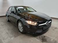 Pogled desno spredaj