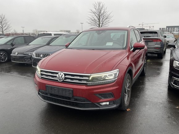 Pogled od napred levo