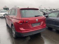 Pogled od pozadi levo