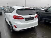 Pogled od pozadi levo