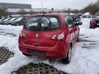 Pogled od pozadi desno