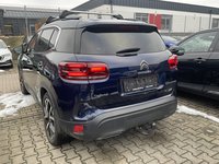 Pogled od pozadi levo