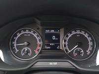 Pogled na kombinovani instrument