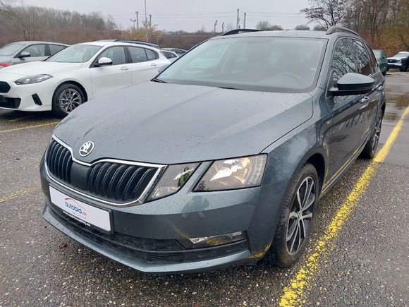 Pogled od napred levo