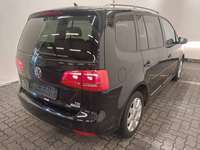 Pogled od pozadi desno