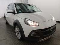 Pogled sprijeda desno