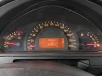 Pogled kombi instrument