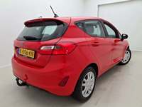 Pogled od pozadi desno